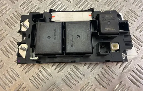 Lexus NX Battery control module G92Z153010