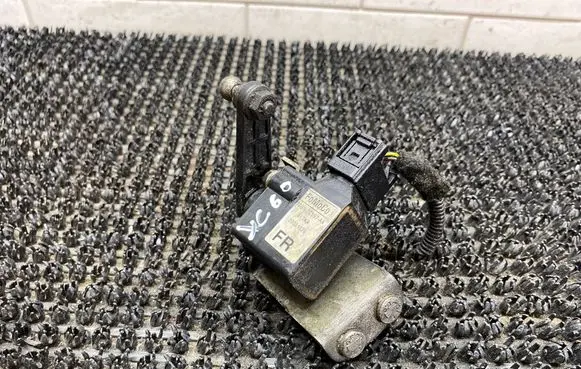 Volvo XC60 Headlight/headlamp level sensor 7G9N3C097AA