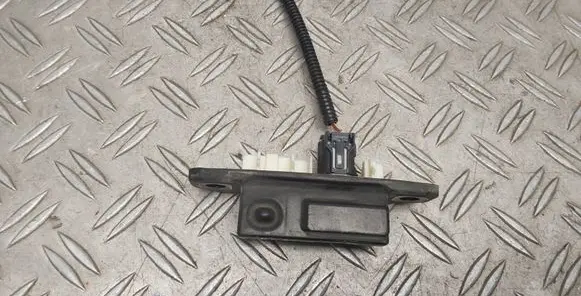 Toyota Prius (XW50) Tailgate opening switch 