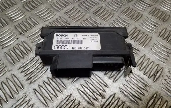 Audi 100 S4 C4 Combustion control unit/module 4A0907397 0227400192 0277400193