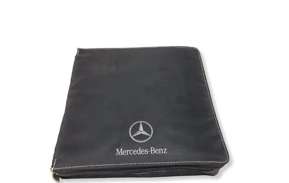Mercedes-Benz CLS C218 X218 Trunk separation A2188900011