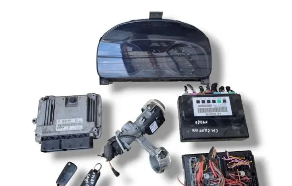 Chevrolet Captiva Engine ECU kit and lock set 0281016588 25181343