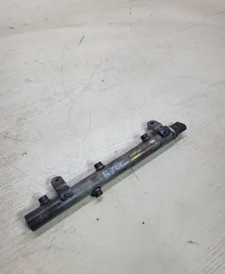 Mercedes-Benz E W211 Fuel main line pipe A6420702695 0702113653