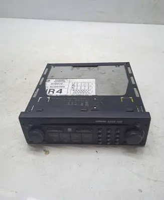 Opel Frontera B Radio/CD/DVD/GPS head unit 313203739