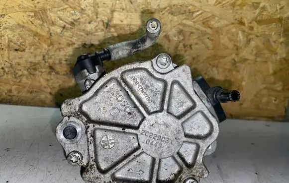 Volvo S60 Vacuum pump 9684786780