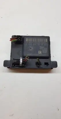 Volkswagen Crafter Door control unit/module 9068203926 A9068203926