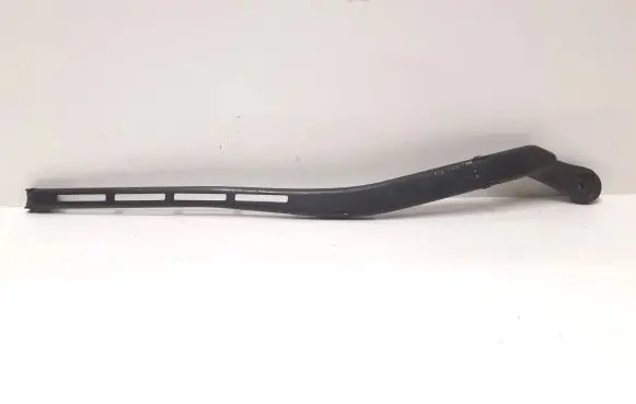 Front wiper blade arm