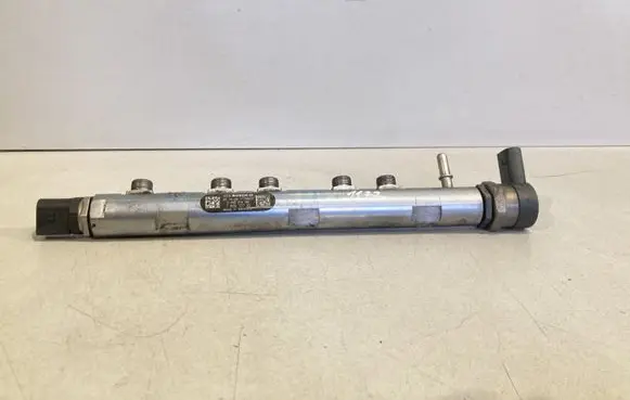 BMW 3 E90 E91 Fuel main line pipe 780912702 0445214182