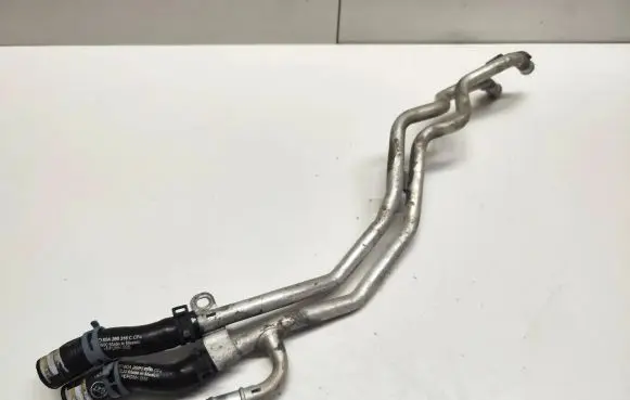 Coolant pipe/hose