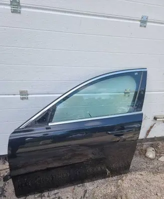 Jaguar XE Front door C8C9ET8348