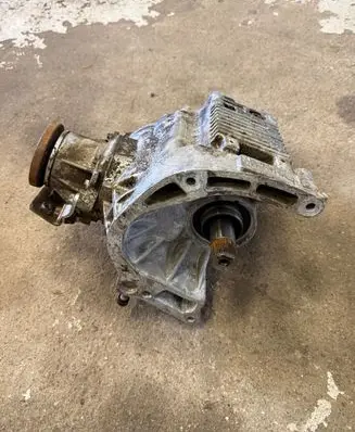 Volkswagen Transporter - Caravelle T5 Gearbox transfer box case 02H409053 ZSB02H409053