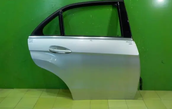 Mercedes-Benz E W212 Rear door XP262