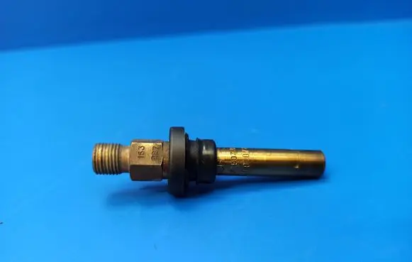 Mercedes-Benz 380 560SEC C126 Fuel injector 0000785823 0437502054
