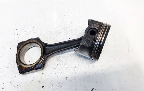 Peugeot 607 Piston with connecting rod