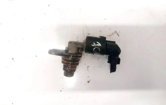 Toyota Avensis T250 Camshaft position sensor 1j0973703