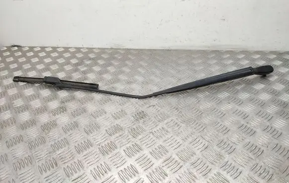 Buick Encore I Front wiper blade arm