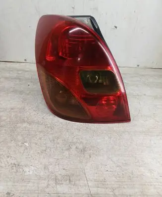 Toyota Corolla Verso E121 Rear/tail lights 9824 52pg09 1827