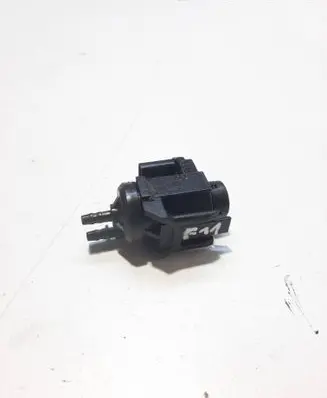 BMW 5 F10 F11 Vacuum valve 8570591