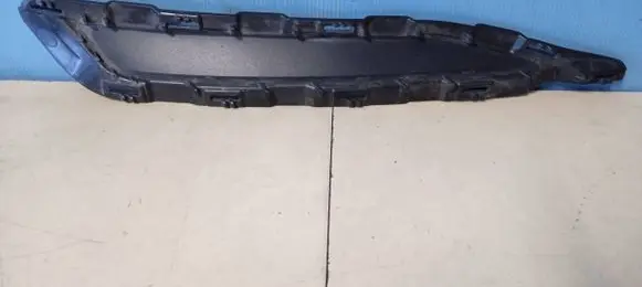 Audi Q7 4M Front bumper lower grill 4M0807749A