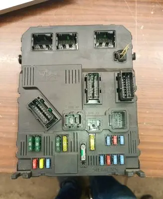 Peugeot 407 Comfort/convenience module 9655708480