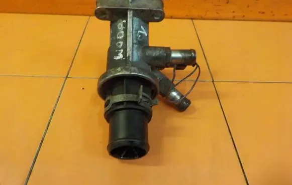 Dodge Nitro Engine coolant pipe/hose KROCIEC 2MB10