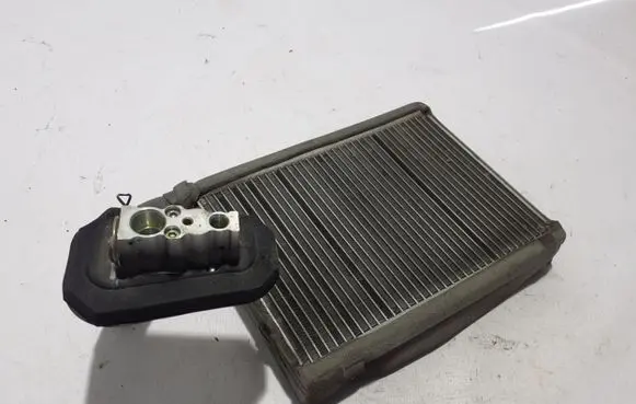 Air conditioning (A/C) radiator (interior)