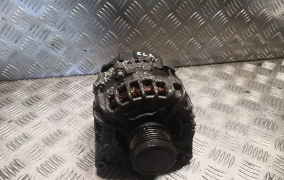 Mercedes-Benz CLA C117 X117 W117 Generator/alternator 0009061903 A0009061903