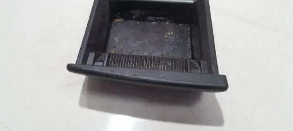 Car ashtray