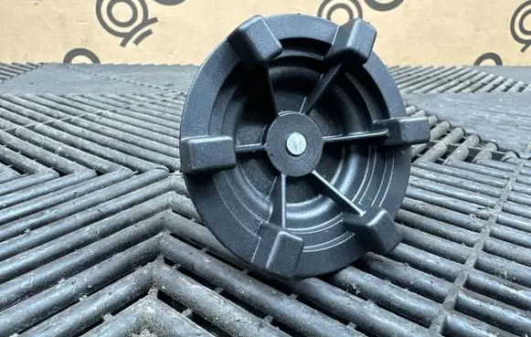 Volvo XC90 Spare wheel bolt D3L5A