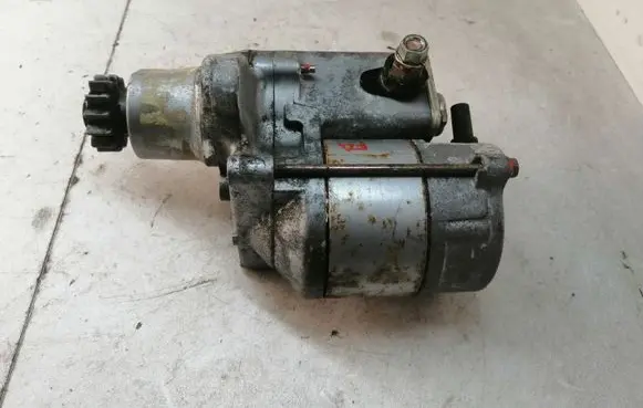 Toyota RAV 4 (XA40) Starter motor 2810074270 2280006273