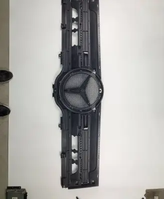 Mercedes-Benz Vito Viano W638 Fender grill A9607500618