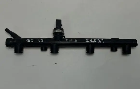 Audi Q5 SQ5 Fuel main line pipe 06K133681C