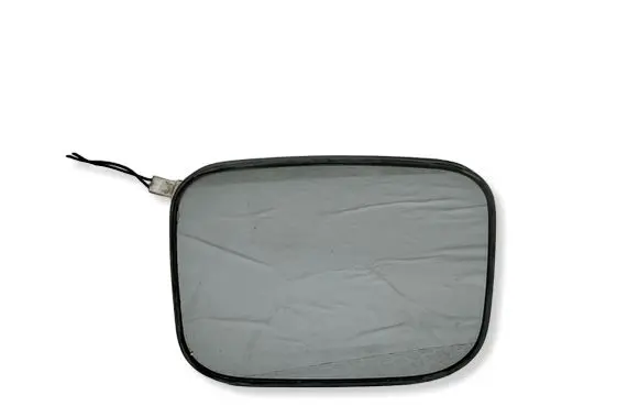 Mitsubishi Pajero Wing mirror glass MR387993