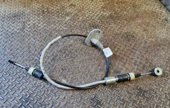 Volvo XC60 Gear shift cable linkage 31492813