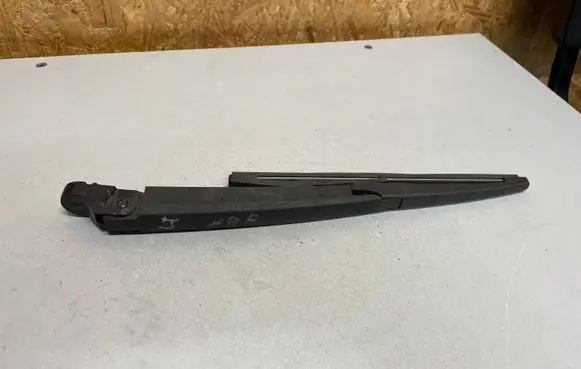 Opel Astra J Rear wiper blade 