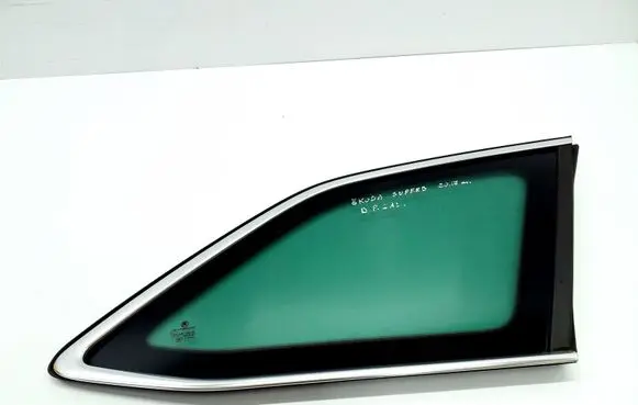 Skoda Superb B8 (3V) Rear side window 3V9845298J 3V9845298