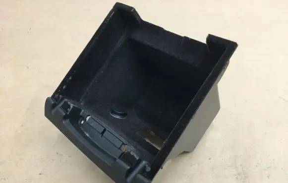 Land Rover Range Rover L322 Glove box AH4204704