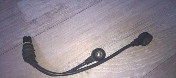 Detonation knock sensor