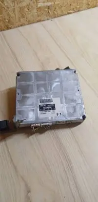 Toyota Corolla Verso E121 Engine control unit/module 896610F010