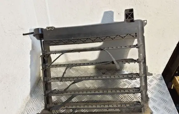 BMW 3 E46 Radiator trim 