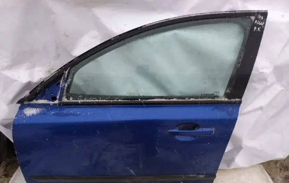 Volvo S40 Front door melyna