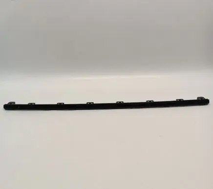 Rear bumper trim bar molding