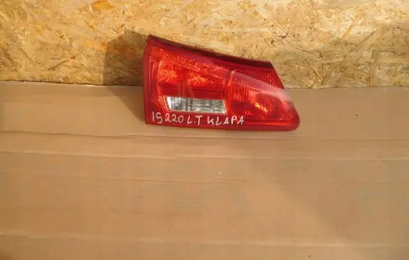 Lexus IS 220D-250-350 Rear/tail lights