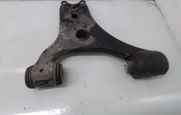 Mercedes-Benz B W245 Front lower control arm/wishbone
