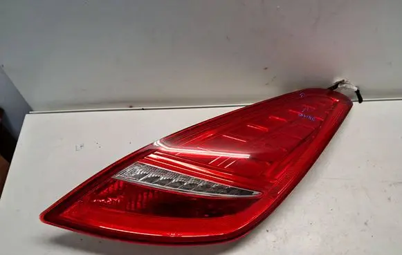 Rear/tail lights