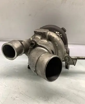 Lexus IS 200-300 Turbo 060705383N