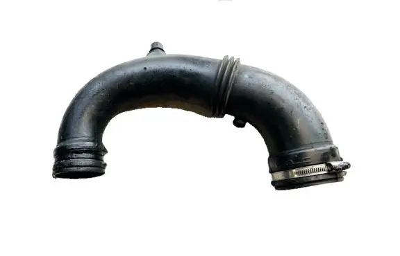 Opel Vivaro Air intake hose/pipe