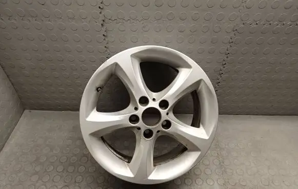 BMW 1 E82 E88 R17 alloy rim 6778219