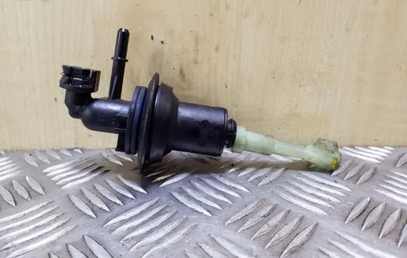 Peugeot 5008 Clutch master cylinder 9686265880