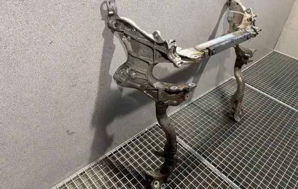 Audi A4 S4 B8 8K Front subframe 8K0423401